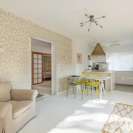 Elegant Pool - Vienna Limit * Hennersdorf