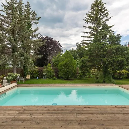 Elegant Pool - Vienna Limit Villa Hennersdorf