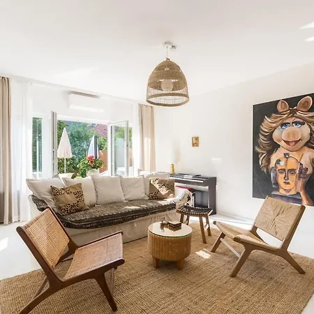 Elegant Pool - Vienna Limit Hennersdorf