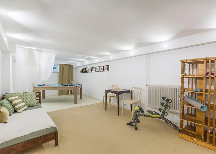 Elegant Pool - Vienna Limit