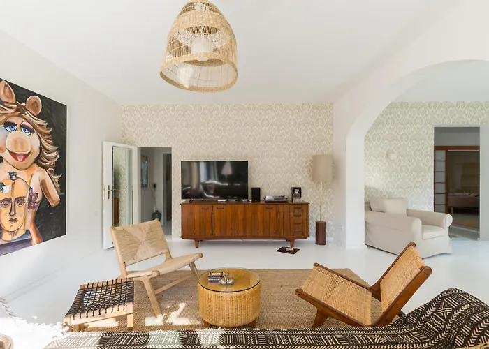 Elegant Pool - Vienna Limit * Hennersdorf