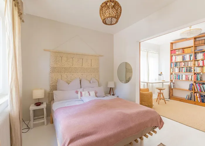 Elegant Pool - Vienna Limit