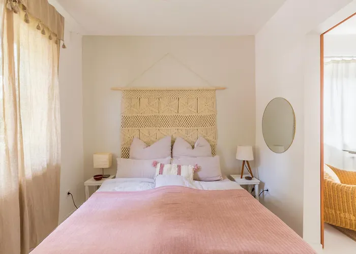 Elegant Pool - Vienna Limit * Hennersdorf