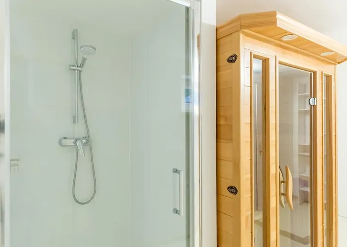 Elegant Pool - Vienna Limit